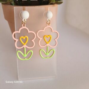 Cute Flower‎ Heart Dangle Earrings Pink Green Yellow Whimsical Jewelry NEW